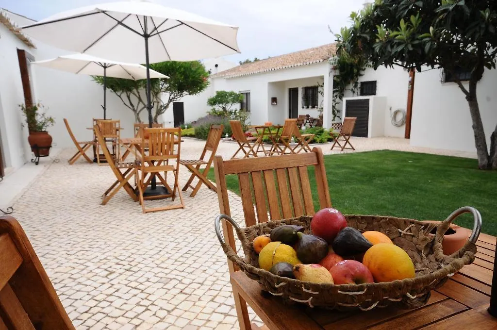 Pensjonat Lost & Found - Guesthouse & Suites Albufeira